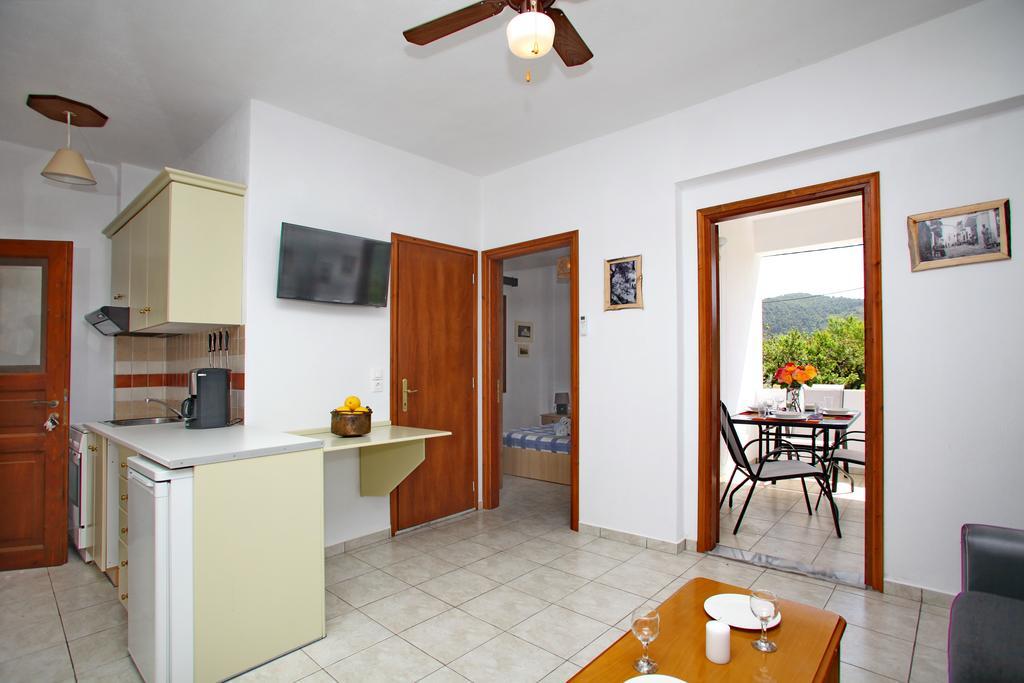 Giasemi Apartments Skopelos stad Exteriör bild