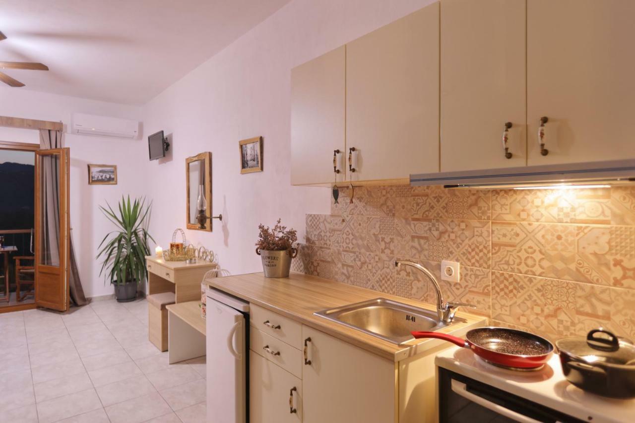 Giasemi Apartments Skopelos stad Exteriör bild